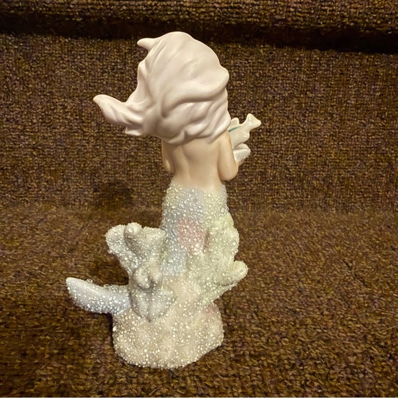 Coral Kingdom Shimmering Mermaid “Shelly” - Picture 2 of 5